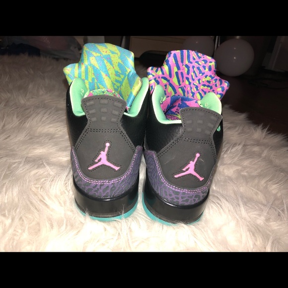 Shoes - Picture 8 of 8